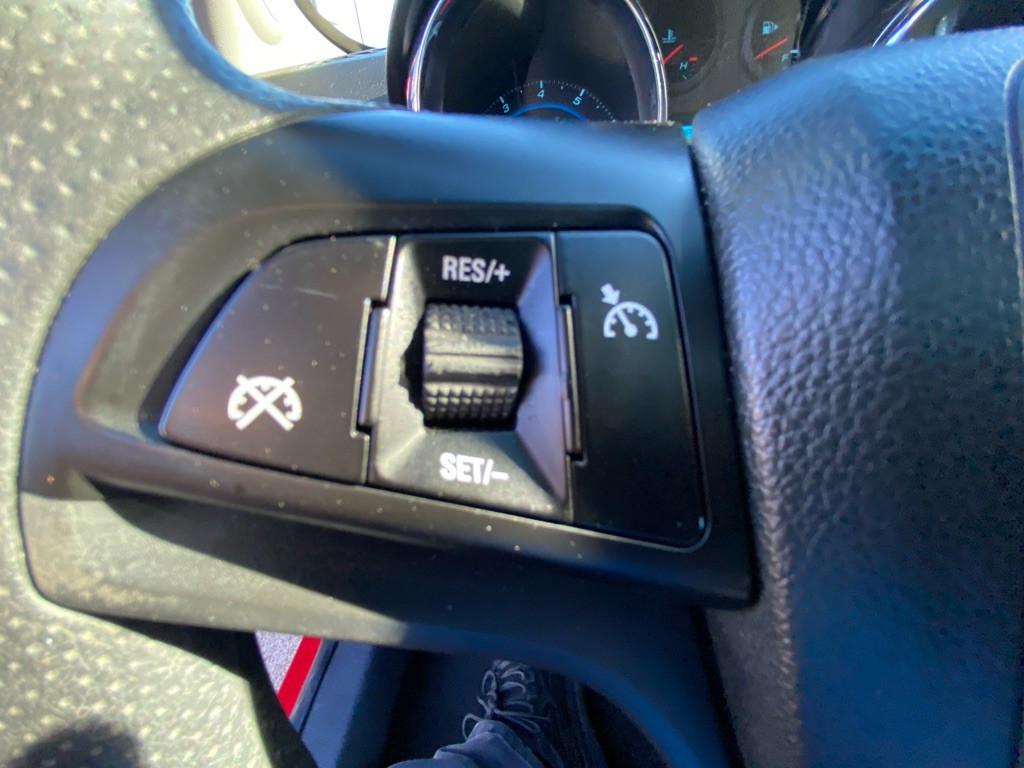 2015 Chevrolet Cruze Image 25