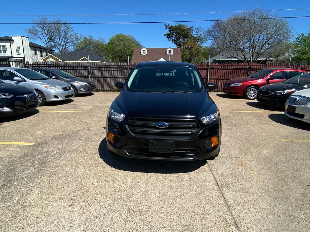 2019 Ford Escape Image 2