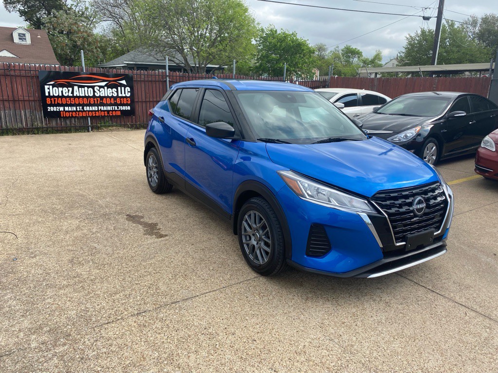 2022 Nissan Kicks Image 1