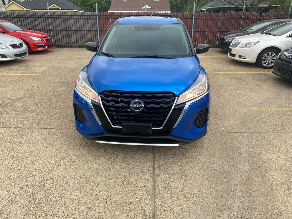 2022 Nissan Kicks Image 2