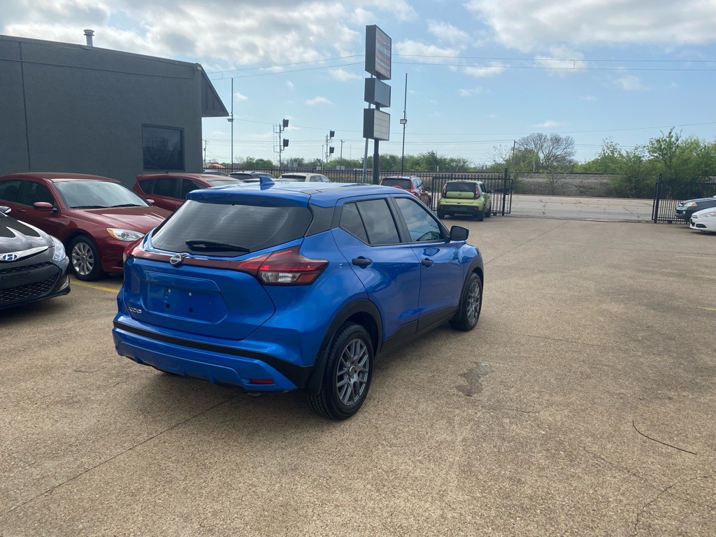 2022 Nissan Kicks Image 6