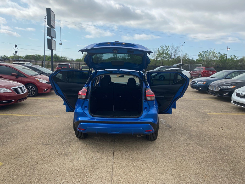 2022 Nissan Kicks Image 11