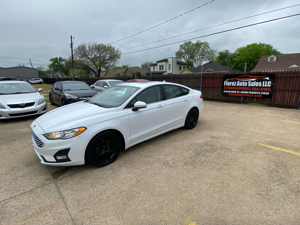 2020 Ford Fusion Image 3