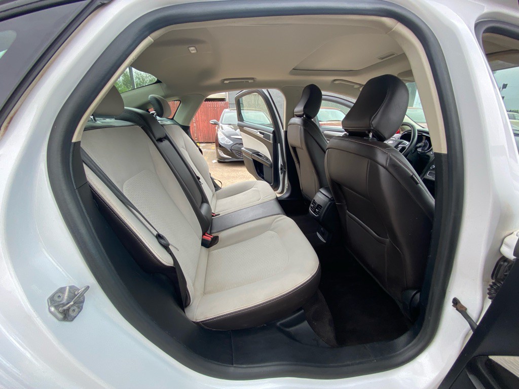 2020 Ford Fusion Image 18