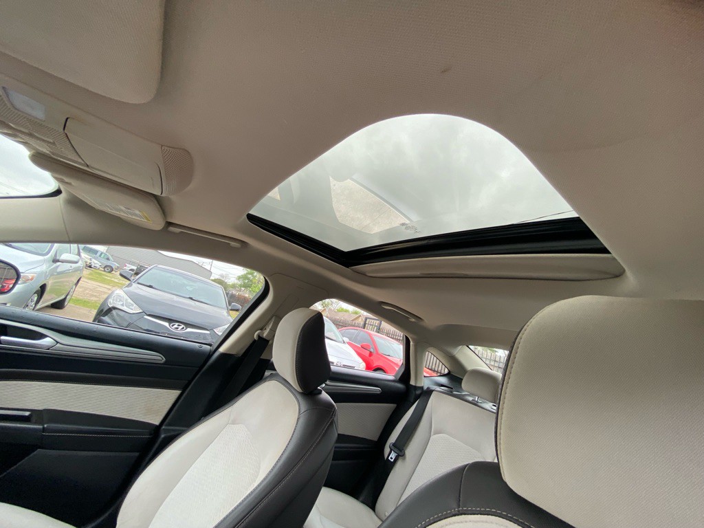 2020 Ford Fusion Image 26