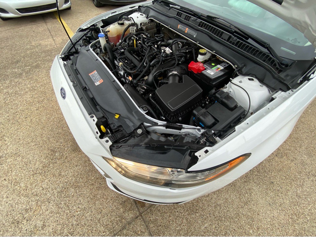 2020 Ford Fusion Image 28