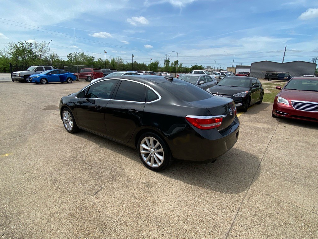 2015 Buick Verano Image 4