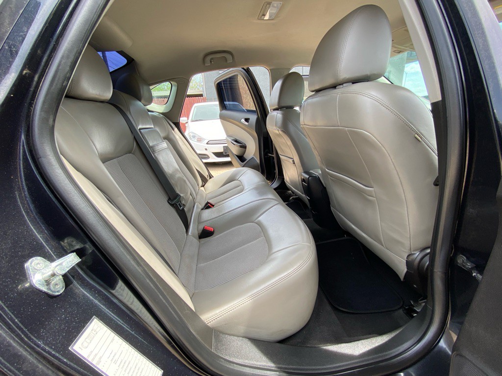 2015 Buick Verano Image 18