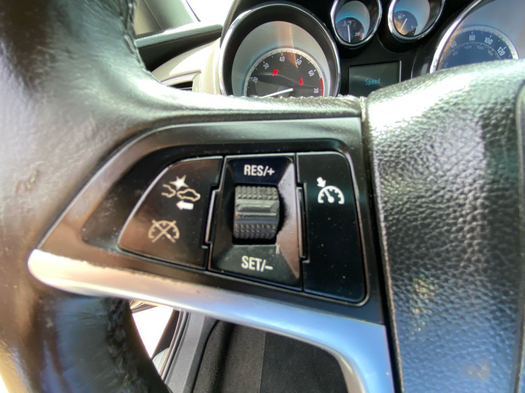 2015 Buick Verano Image 25