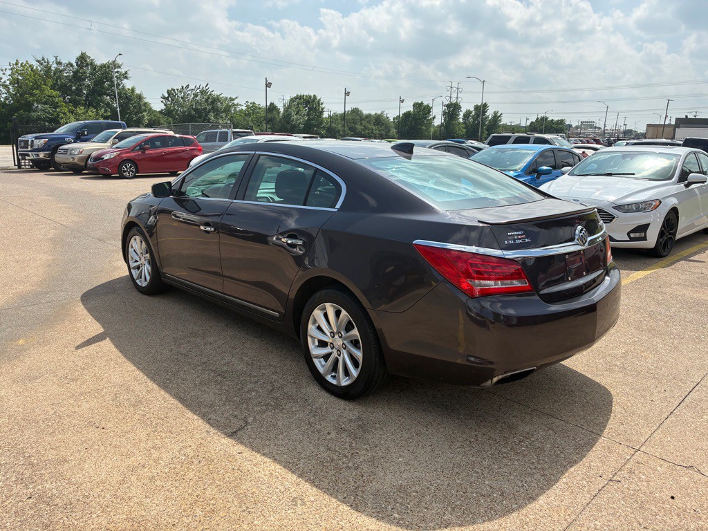 2015 Buick Lacrosse Image 4