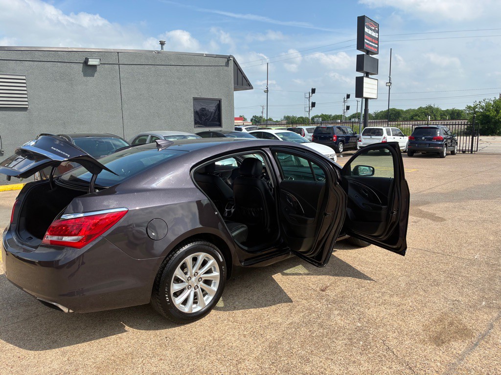 2015 Buick Lacrosse Image 12
