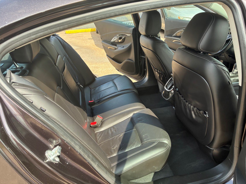 2015 Buick Lacrosse Image 17