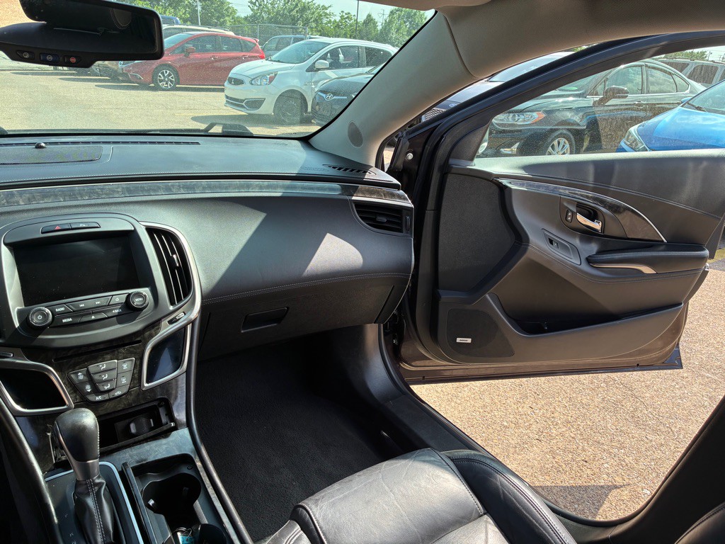 2015 Buick Lacrosse Image 21