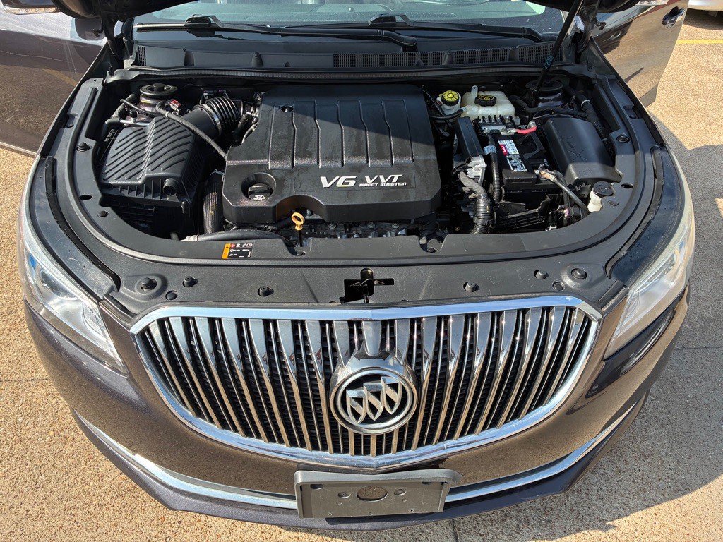 2015 Buick Lacrosse Image 25