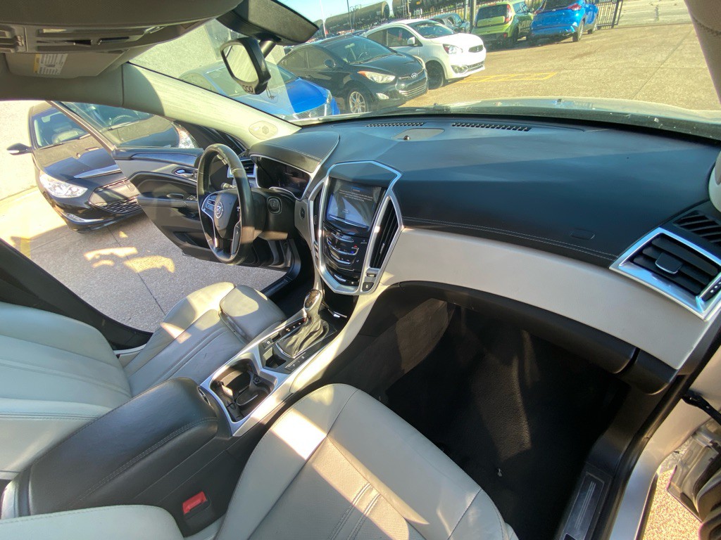 2016 Cadillac SRX Image 20
