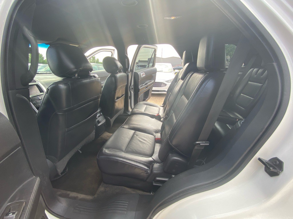 2012 Ford Explorer Image 15