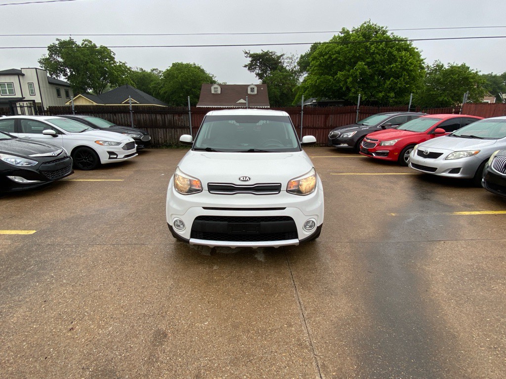 2018 Kia Soul Image 2