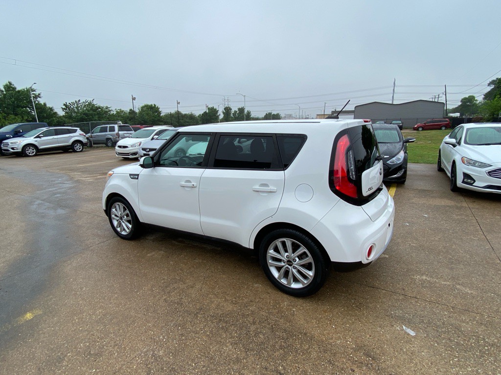 2018 Kia Soul Image 4