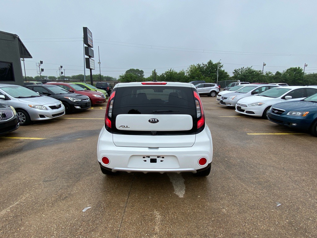 2018 Kia Soul Image 5