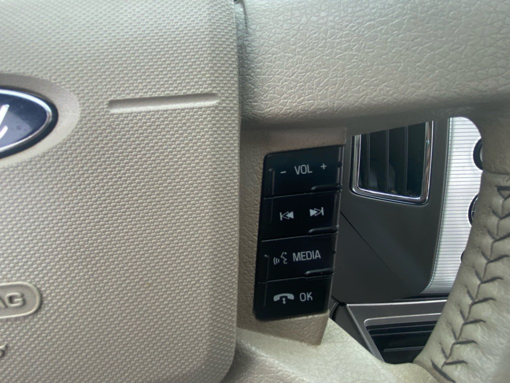 2010 Ford Edge Image 26