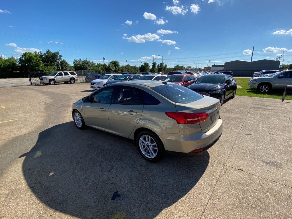 2015 Ford Focus Image 4