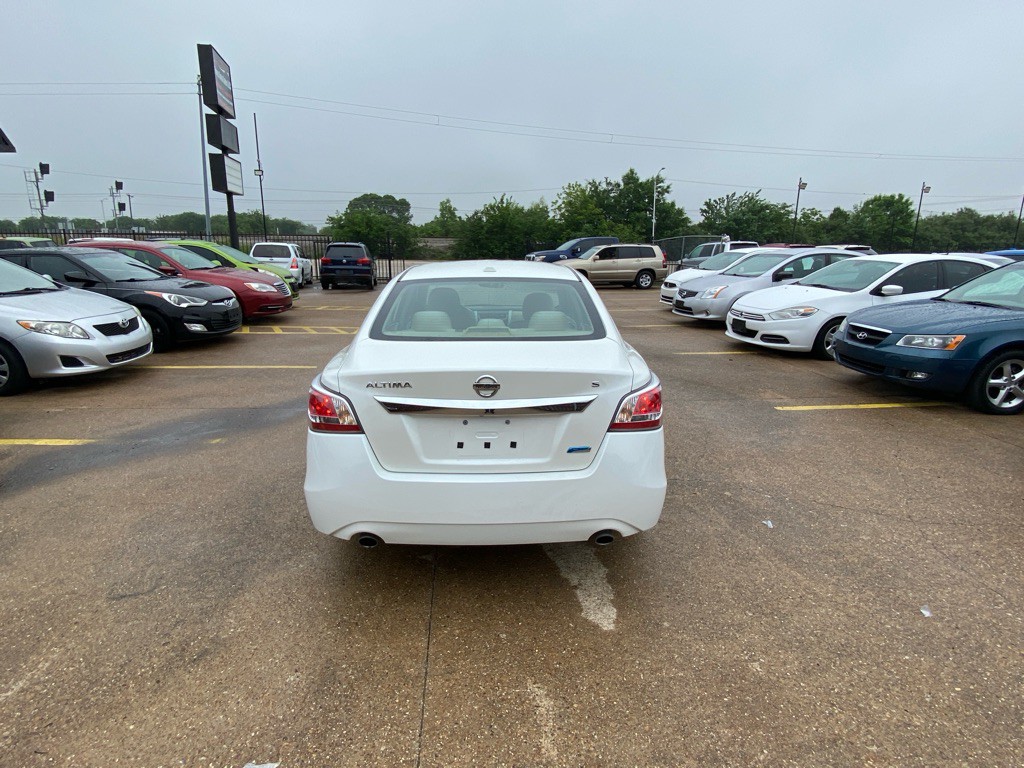 2014 Nissan Altima Image 5