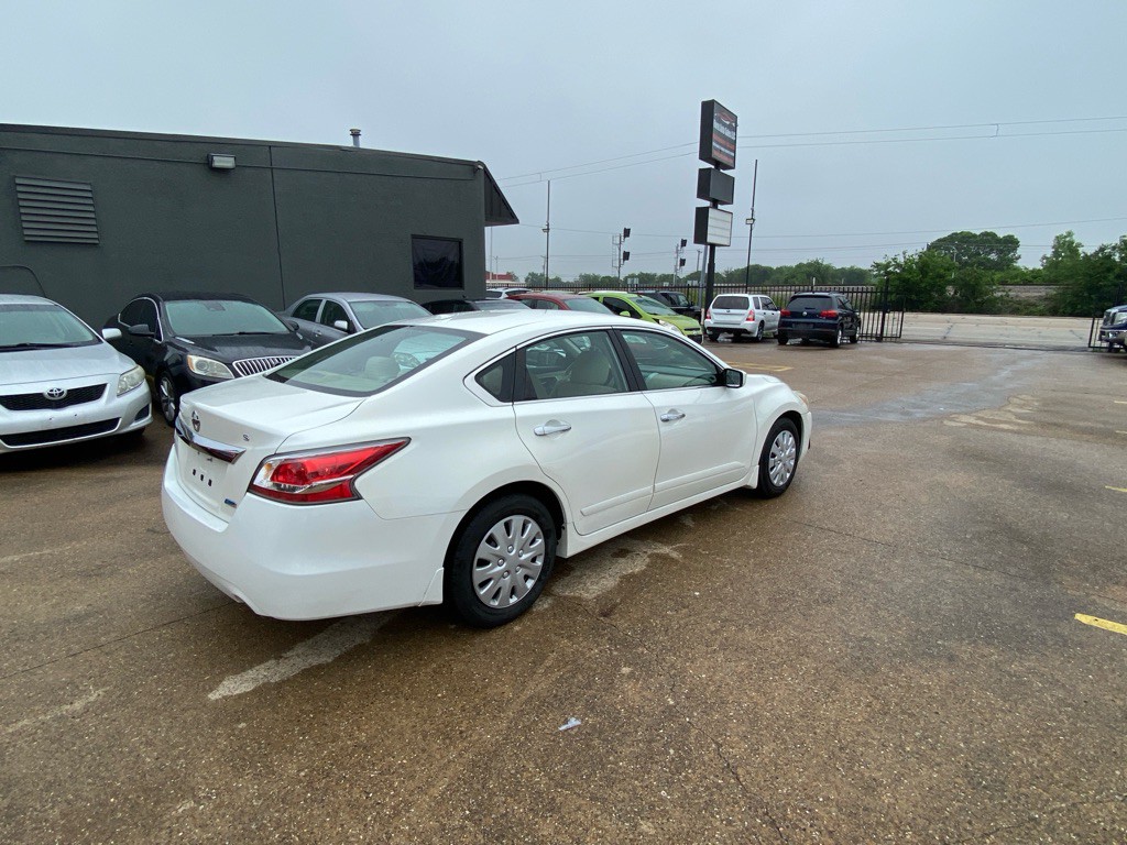 2014 Nissan Altima Image 6