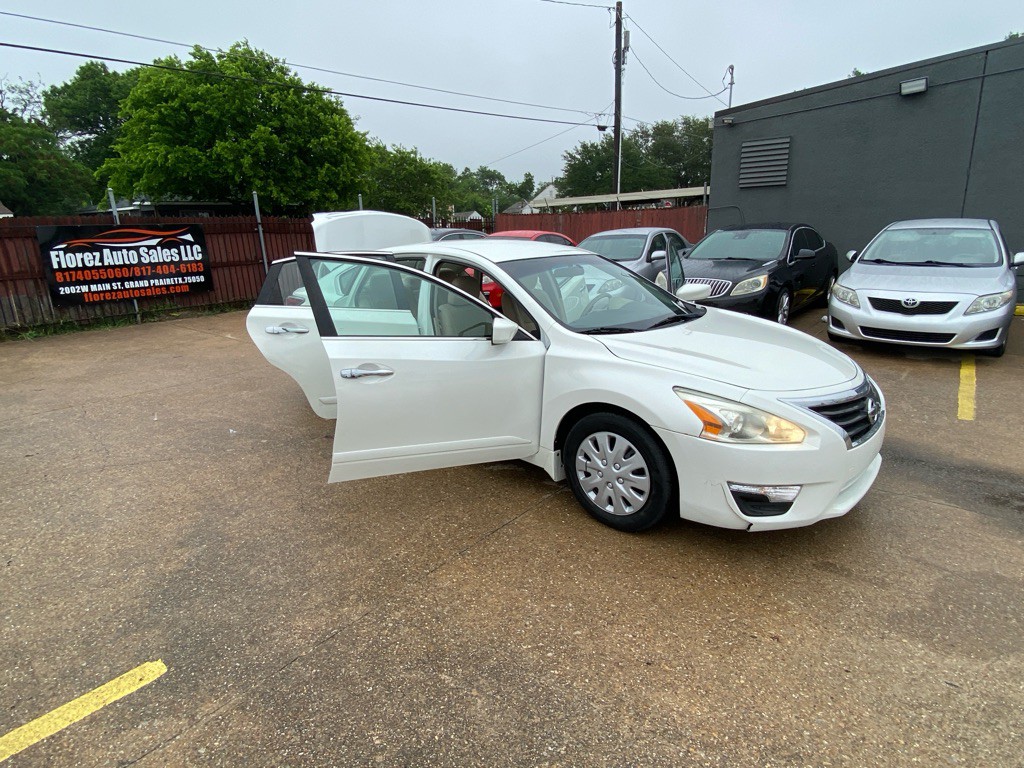 2014 Nissan Altima Image 7