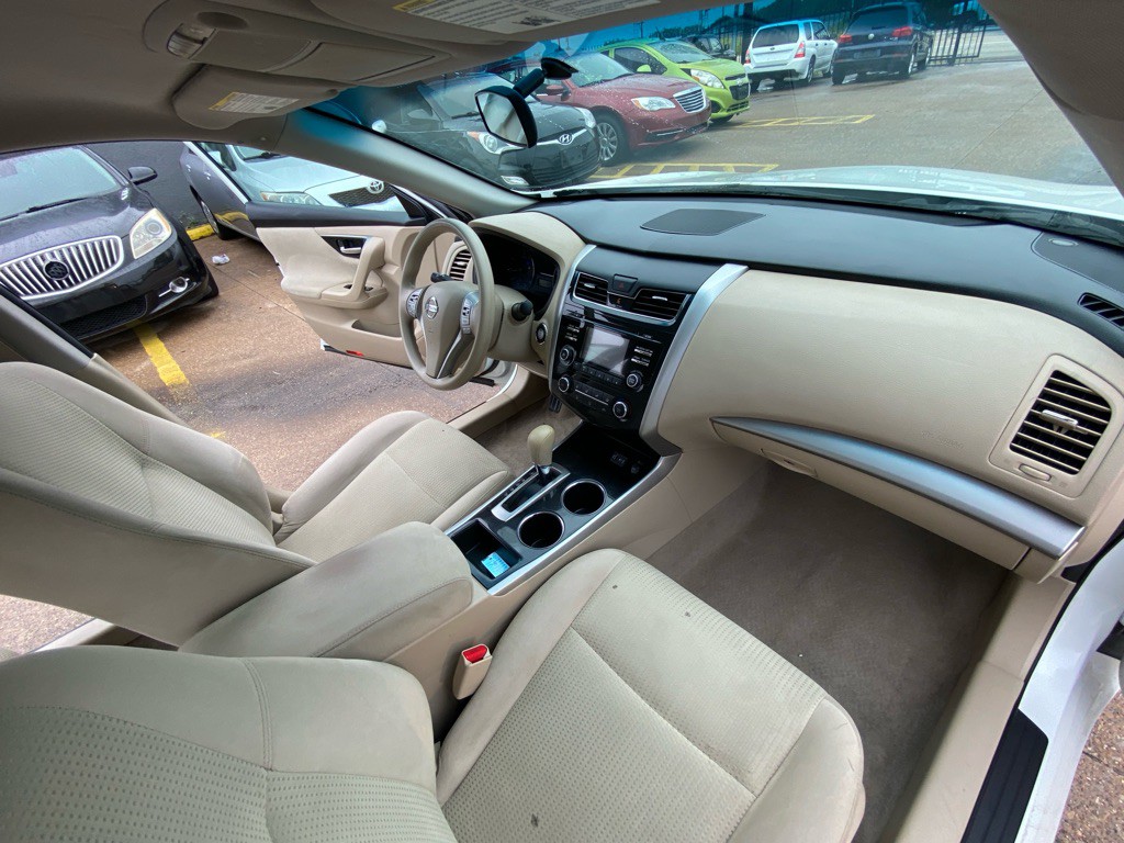 2014 Nissan Altima Image 20