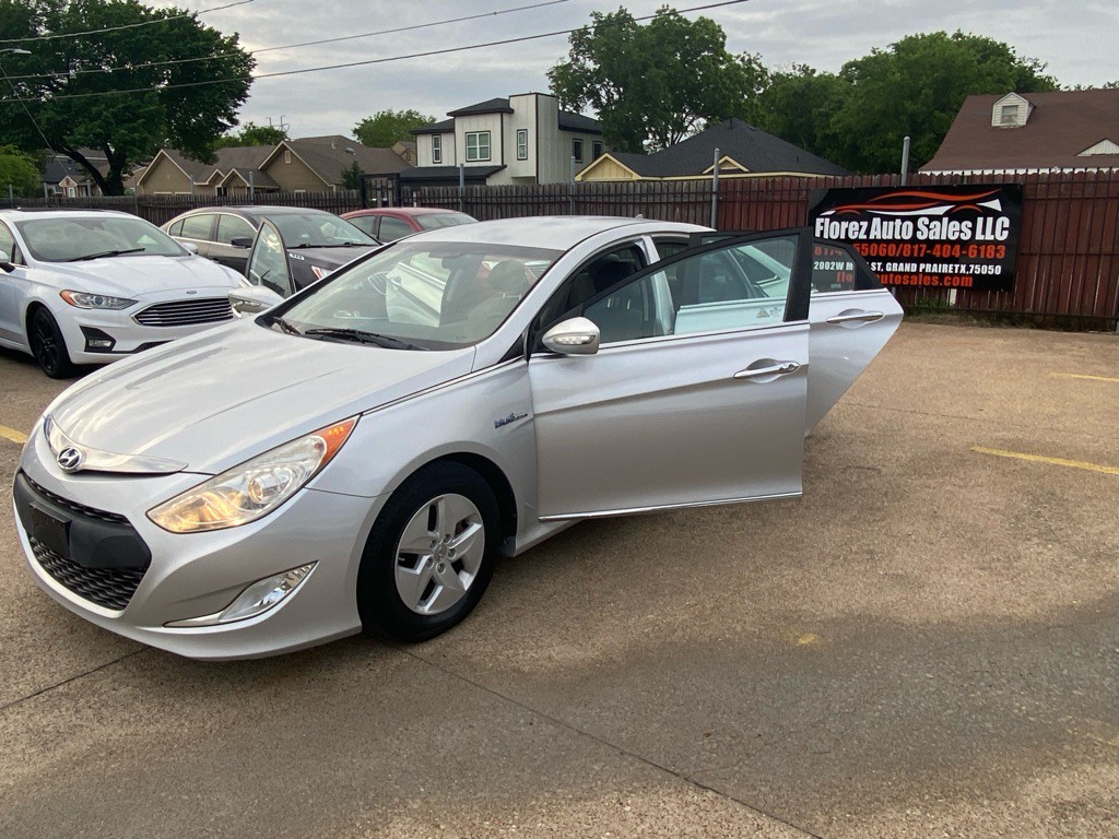 2011 Hyundai Sonata Image 9