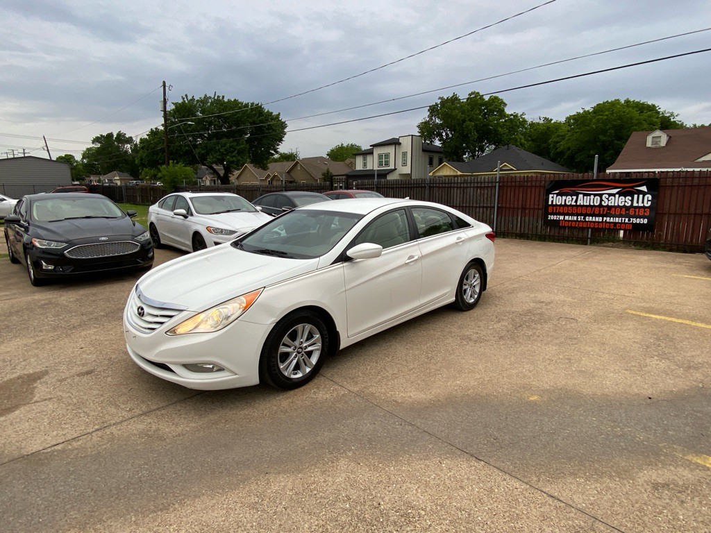 2013 Hyundai Sonata Image 3