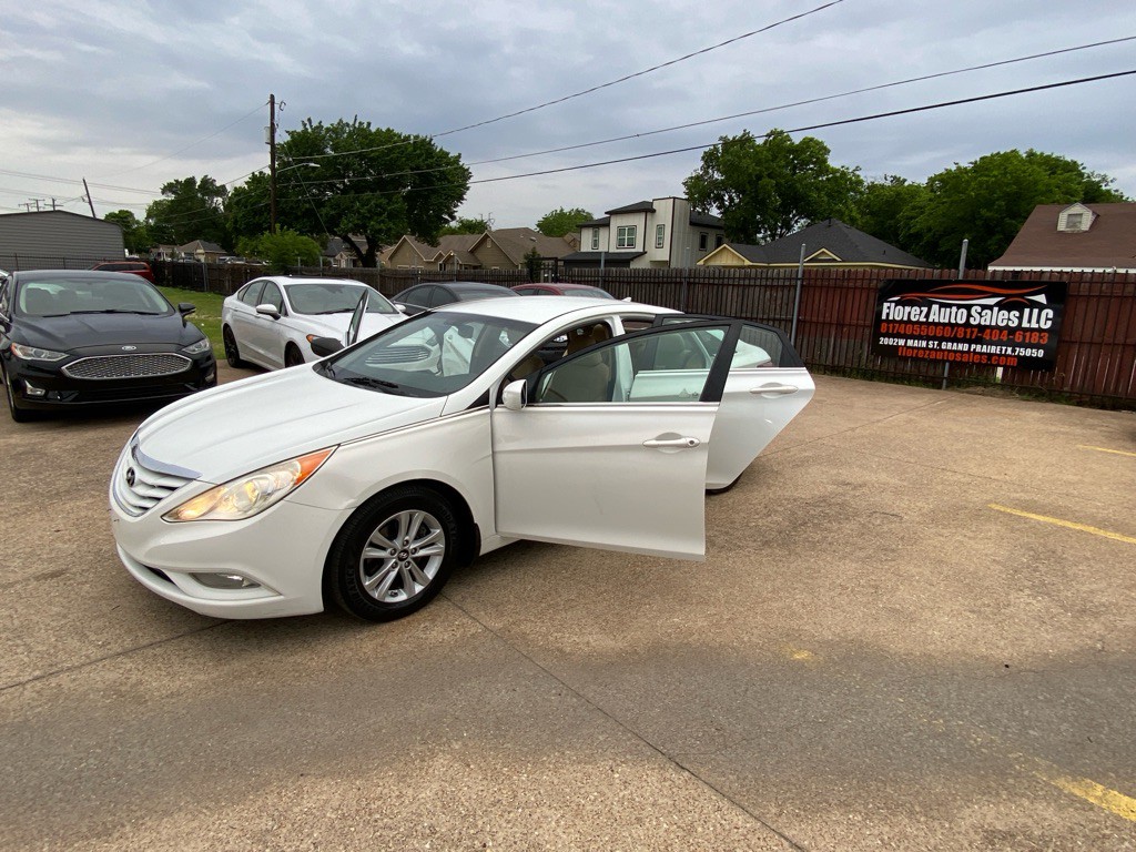 2013 Hyundai Sonata Image 9