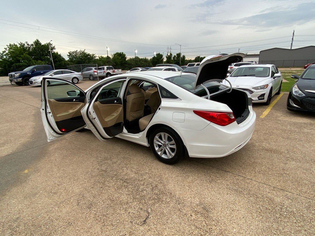 2013 Hyundai Sonata Image 10
