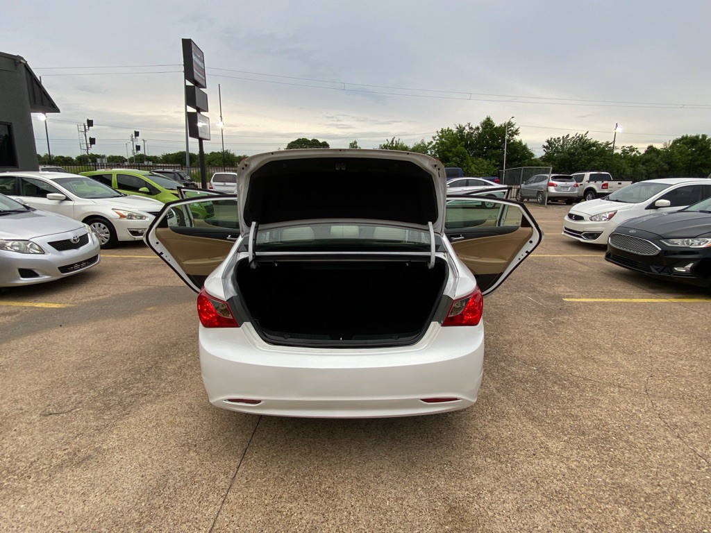 2013 Hyundai Sonata Image 11