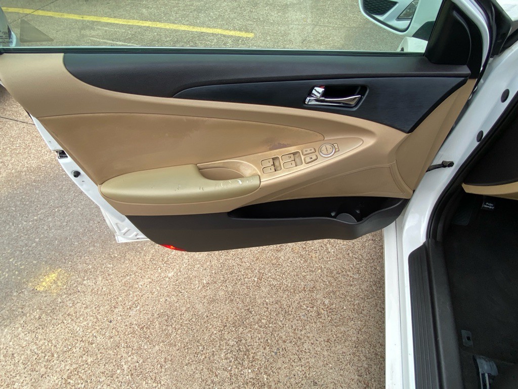 2013 Hyundai Sonata Image 13