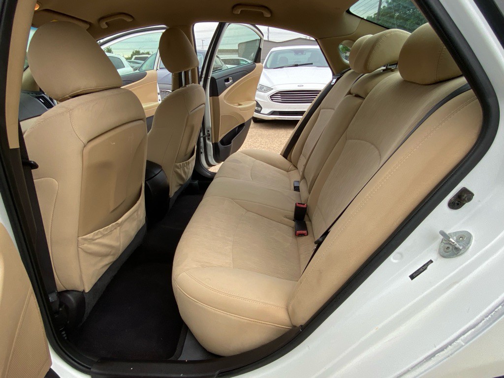 2013 Hyundai Sonata Image 16