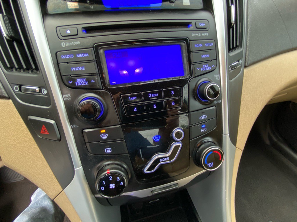 2013 Hyundai Sonata Image 25