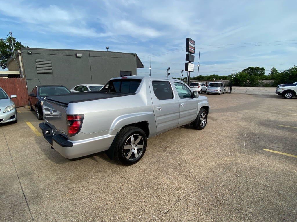 2014 Honda Ridgeline Image 6