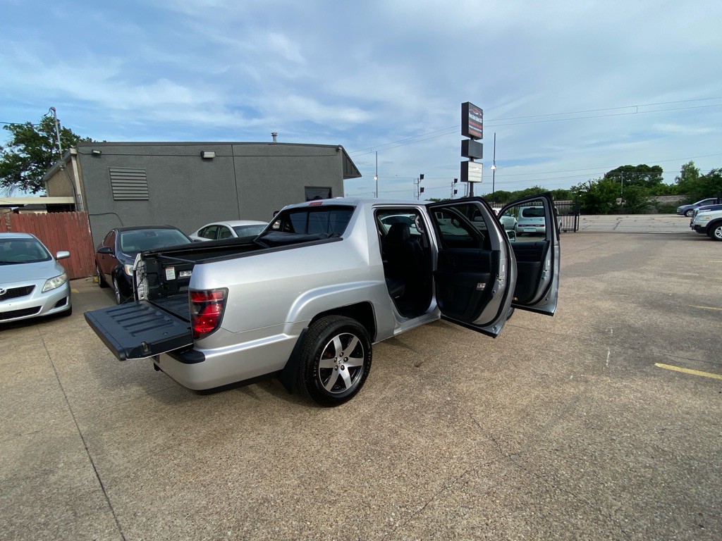 2014 Honda Ridgeline Image 12