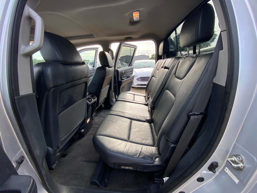 2014 Honda Ridgeline Image 16