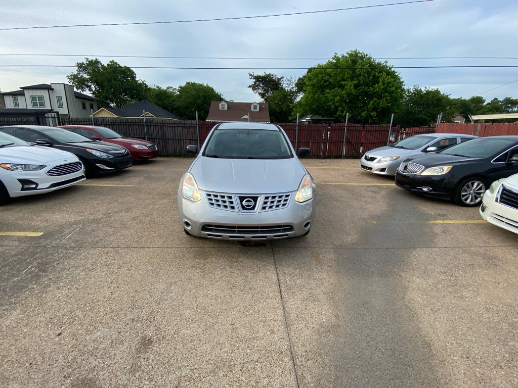 2010 Nissan Rogue Image 2
