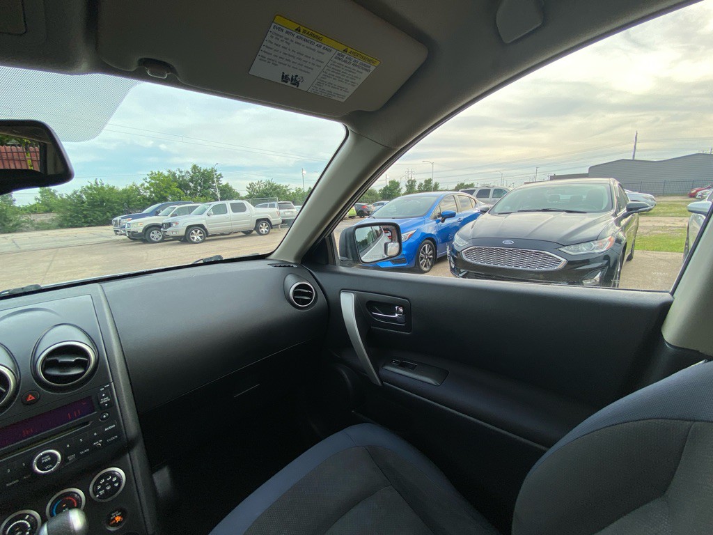 2010 Nissan Rogue Image 22