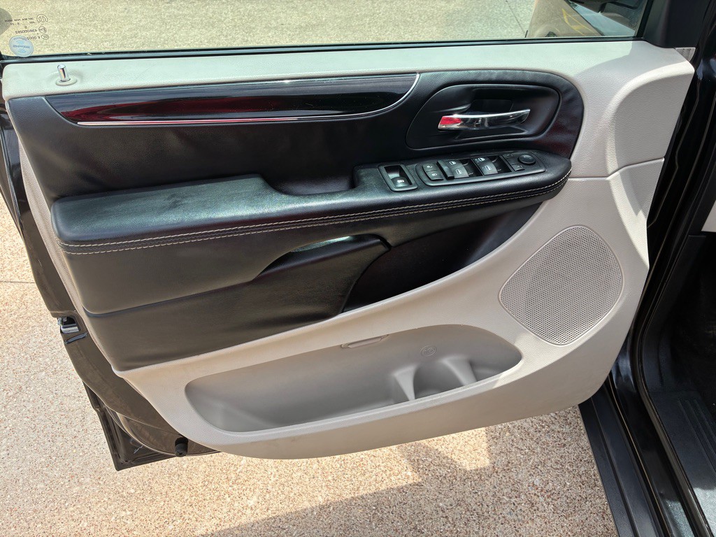 2016 Dodge Grand Caravan Image 13