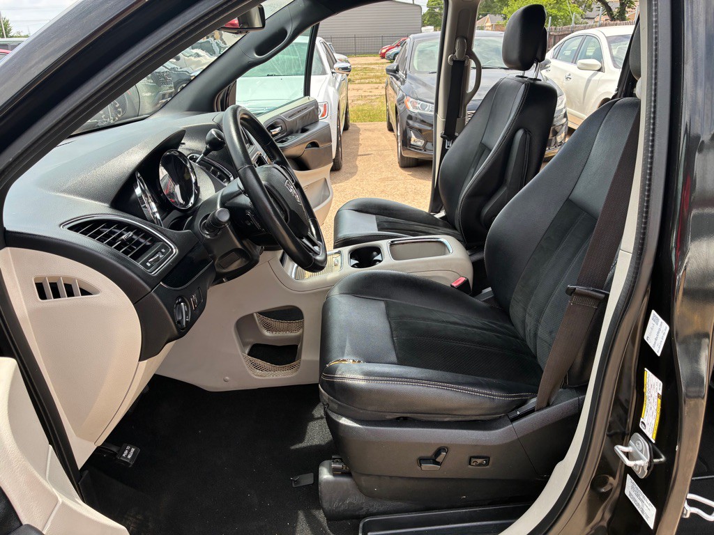 2016 Dodge Grand Caravan Image 14
