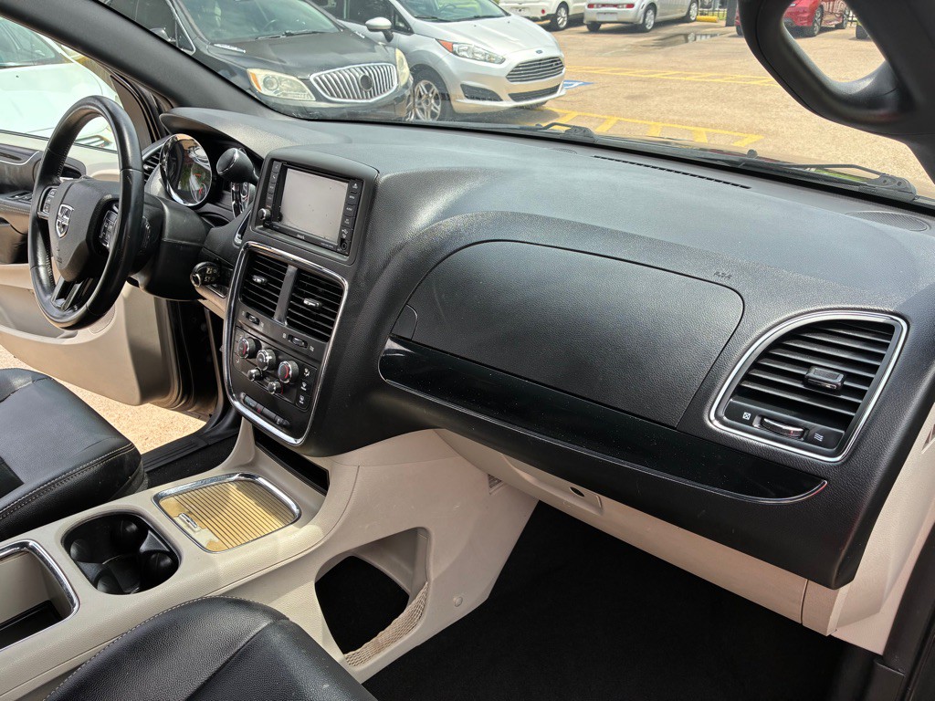 2016 Dodge Grand Caravan Image 22