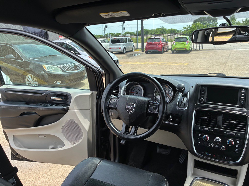 2016 Dodge Grand Caravan Image 25