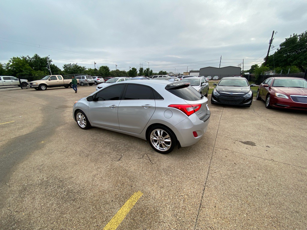 2014 Hyundai Elantra Image 4