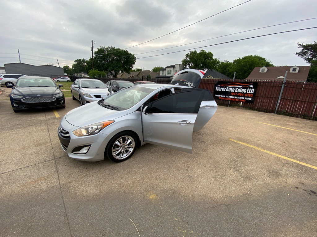 2014 Hyundai Elantra Image 9