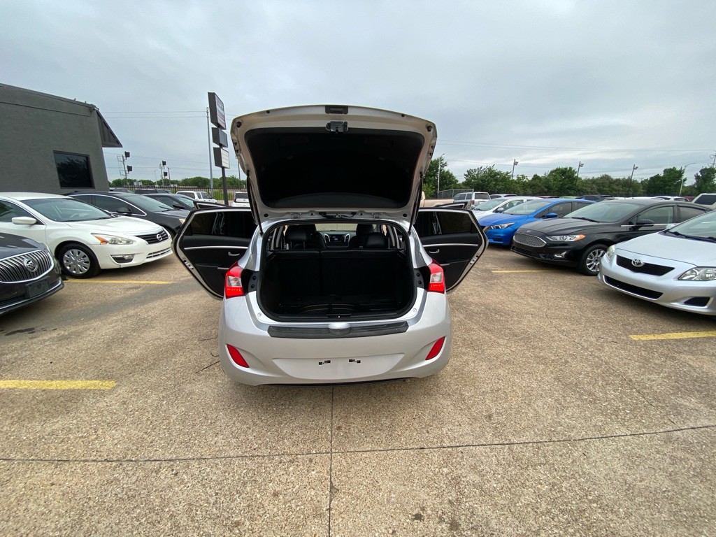 2014 Hyundai Elantra Image 11