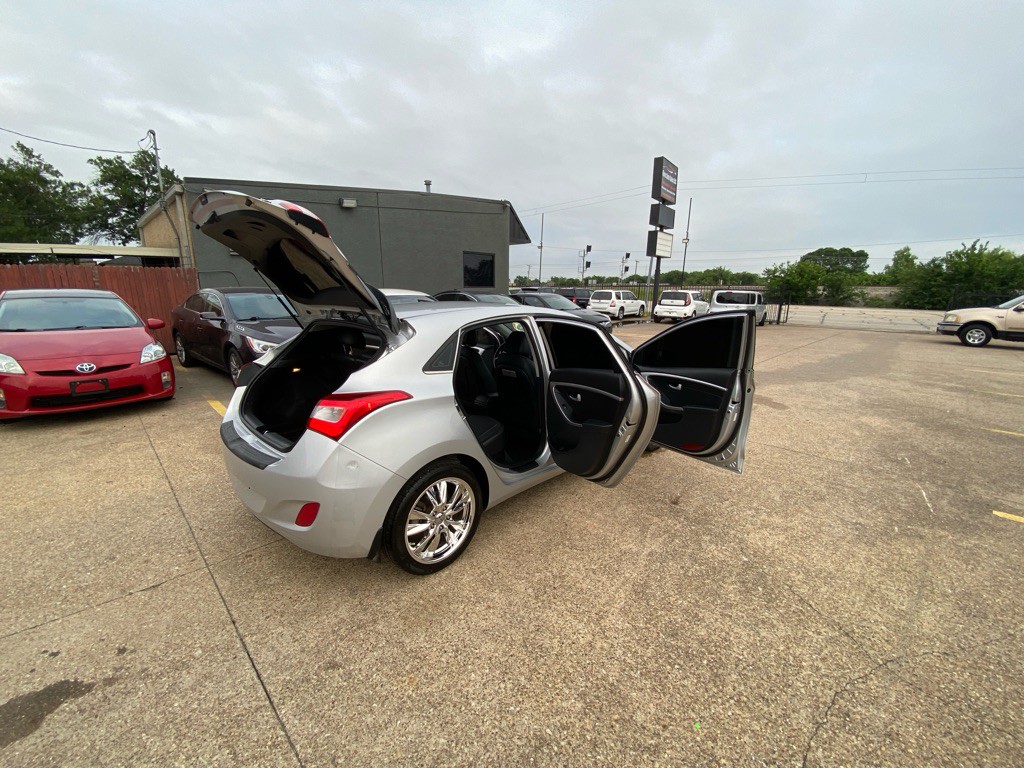 2014 Hyundai Elantra Image 12